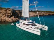 Lagoon 52